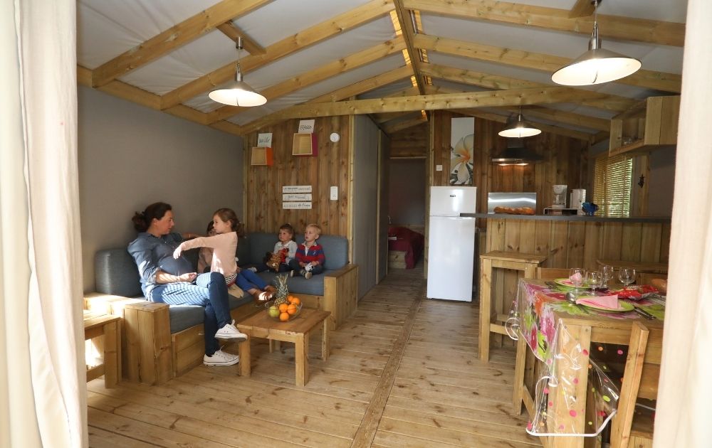 Unusual-campsite-with-swimming-pool-in-the-Bay-of-Somme-Residential-campsite-with-swimming-pool-in-the-Bay-of-Somme-Camping-Clos-Cacheleux-masterlodge-1 Master lodge