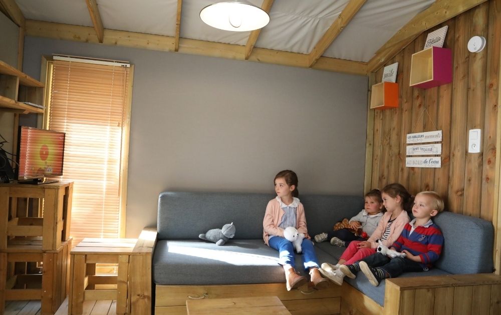 Unusual-campsite-with-swimming-pool-in-the-Bay-of-Somme-Residential-campsite-with-swimming-pool-in-the-Bay-of-Somme-Camping-Clos-Cacheleux-masterlodge-2 Master lodge